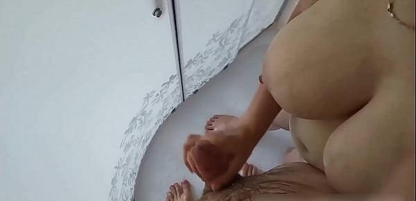 trendsstep mom jerk off a dick to her son in the shower